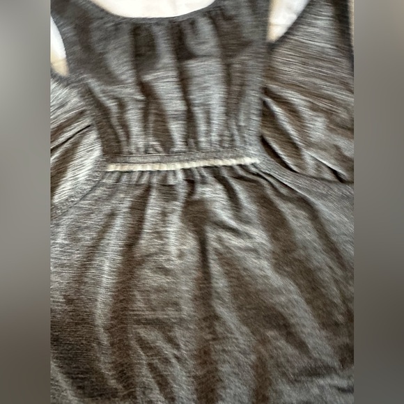 Lululemon Run: Silver Bullet Sleeveless Tech Tank - Picture 9 of 11